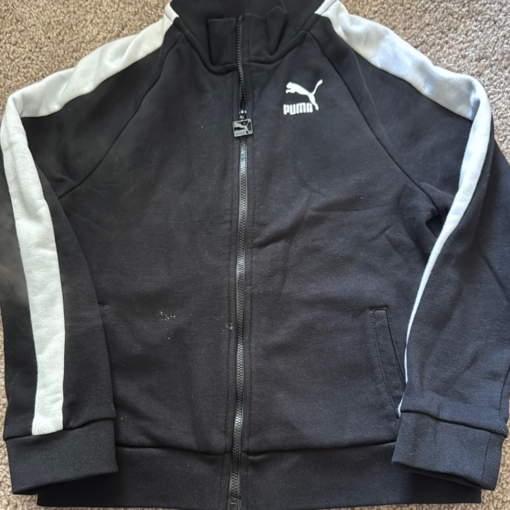 Puma Black and Gray Sweatshirt with Sporty Design